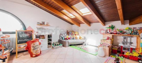 5-salle Penthouse à Reggio Emilia, Italy No. 12835 28