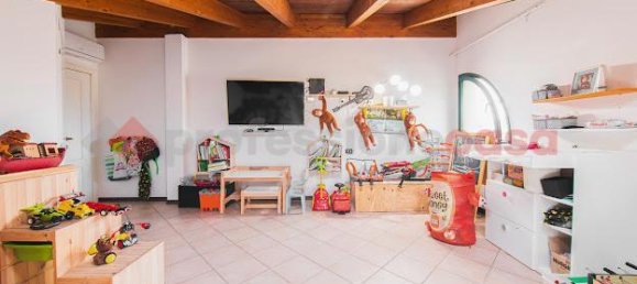 5-salle Penthouse à Reggio Emilia, Italy No. 12835 29