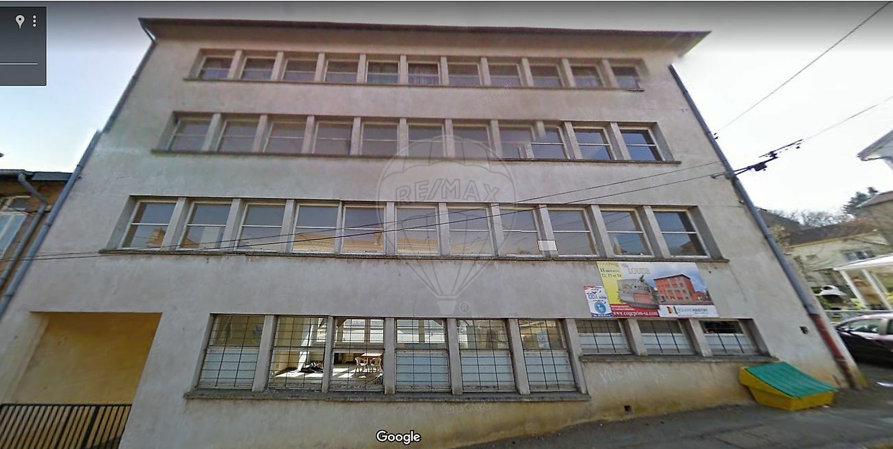 4-salle Bâtiment à Longuyon, France No. 42285