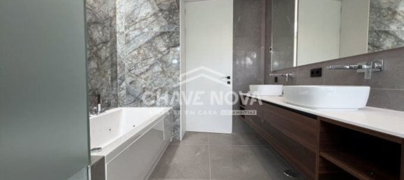 4 bedrooms House in Quarteira, Portugal No. 132564 17