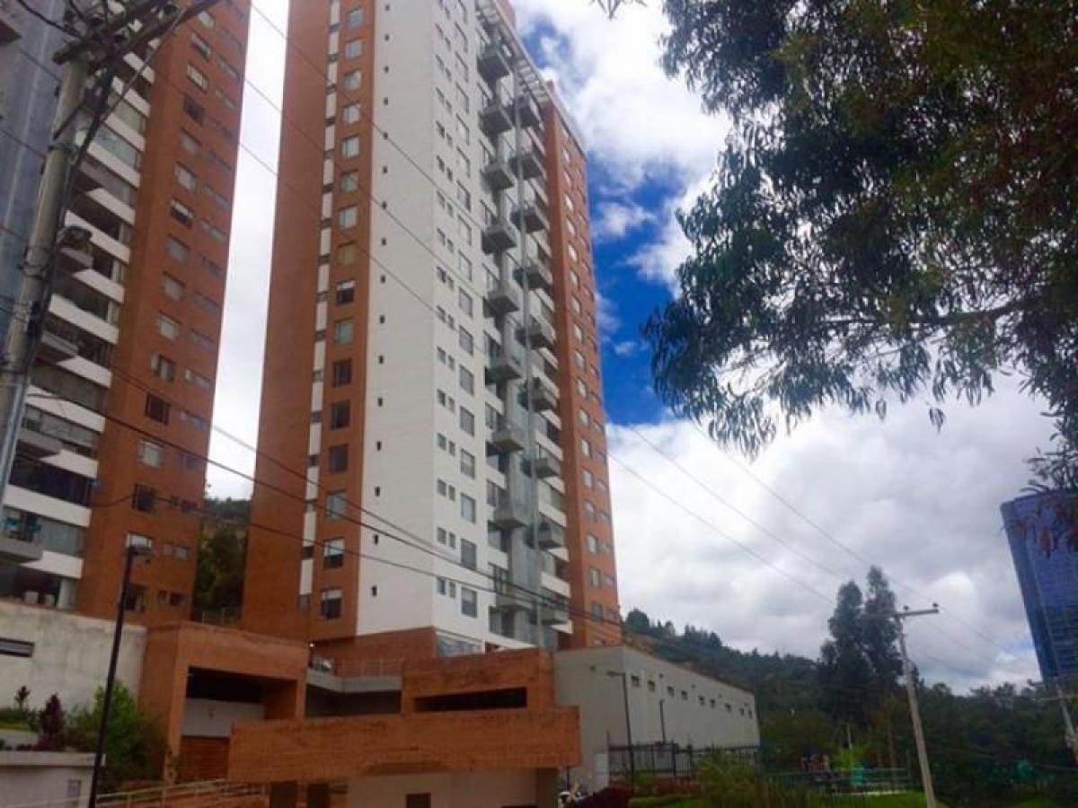 Casa de 3 dormitorios en Bogotá, Colombia No. 14589