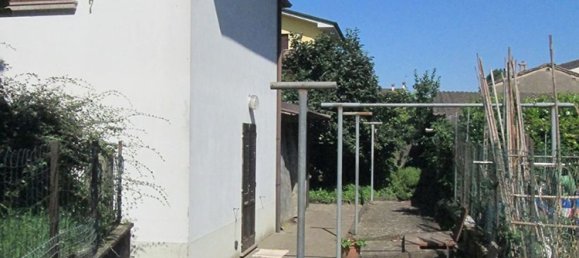 8غرفة فيلا في Isola Dovarese, Italy رقم 16355 18