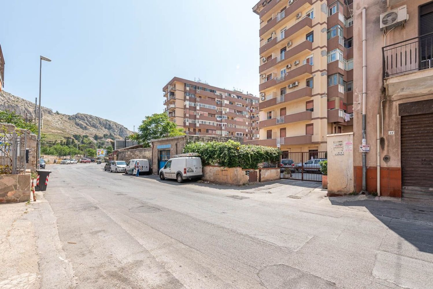 3غرفة شقة في Palermo, Italy رقم 303096