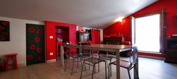 6 rooms Penthouse in Siena, Italy No. 227842 4