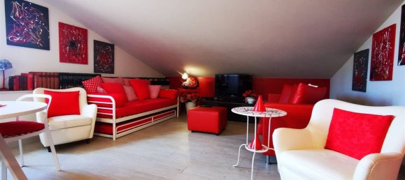 6 rooms Penthouse in Siena, Italy No. 227842 8