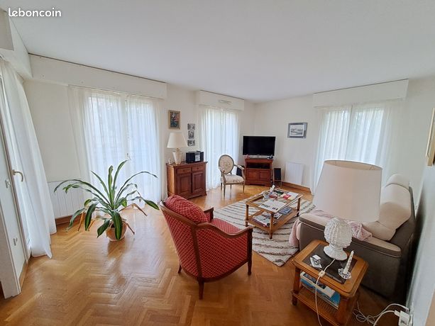 2 Schlafzimmer Wohnung in Issy-les-Moulineaux, France, Nr. 310842
