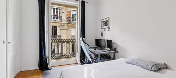 2 bedrooms Apartment in Paris, France No. 347411 5