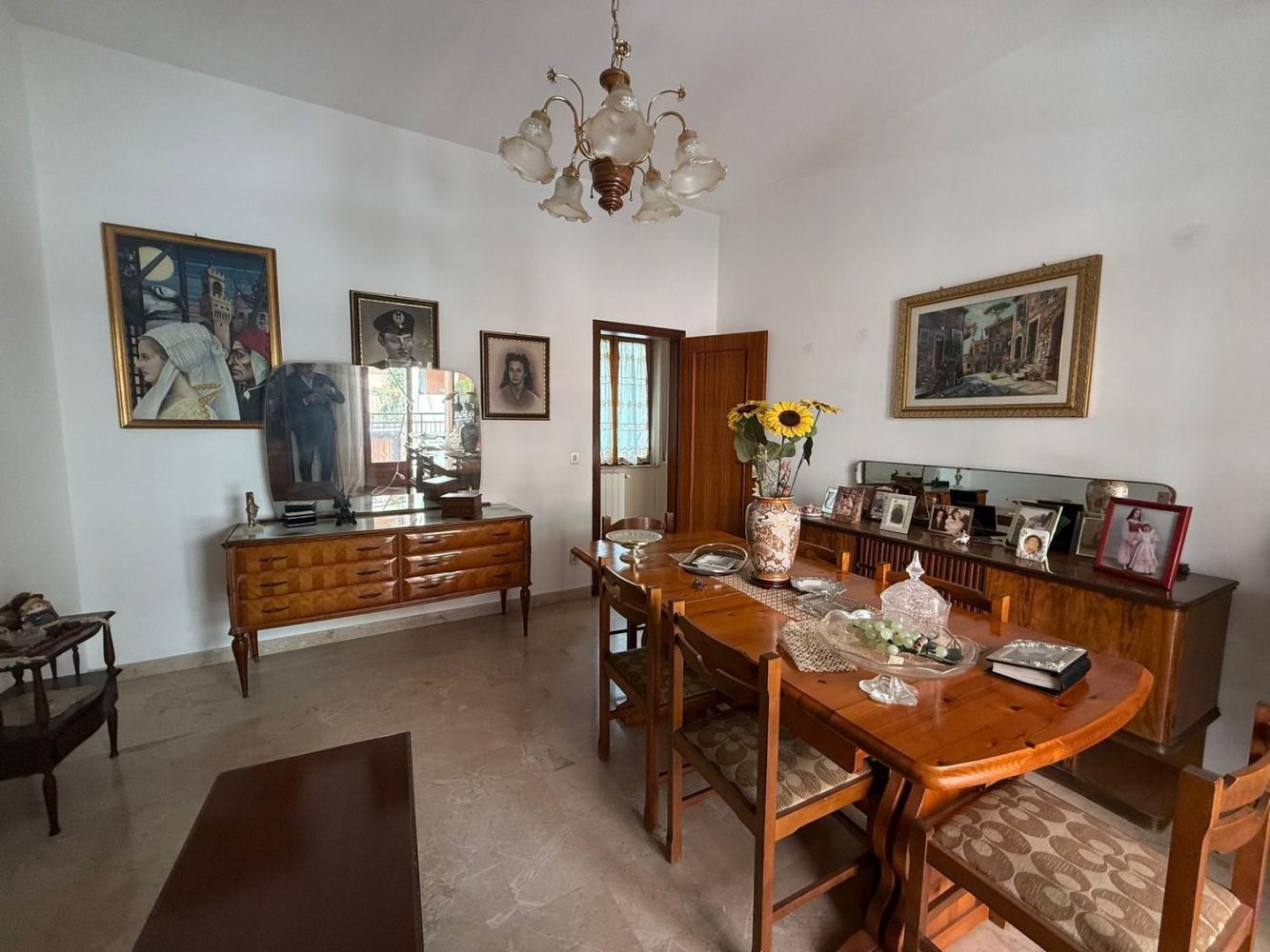 5 bedrooms Apartment in Reggio Calabria, Italy No. 394939