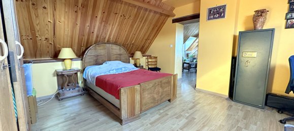 3 Schlafzimmer Haus in Monneville, France, Nr. 63468 7