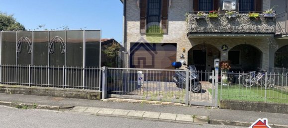 Villa de 5 habitaciónes en Agnadello, Italy No. 122175 36