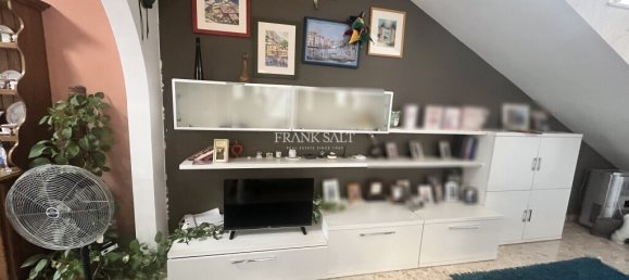 3 bedrooms House in Fgura, Malta No. 8238 8