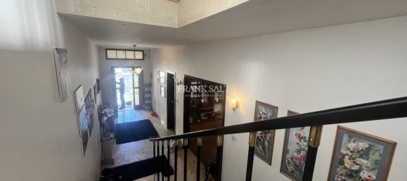 3 bedrooms House in Fgura, Malta No. 8238 12