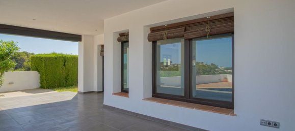 3 bedrooms Villa in Moraira, Spain No. 134506 5