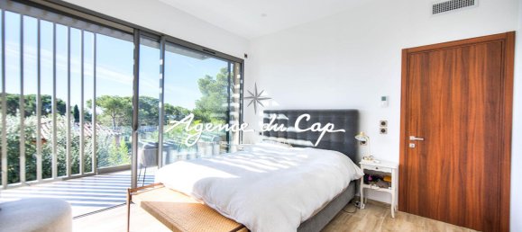 3 غرف نوم فيلا في Saint-Raphael, France رقم 303937 9