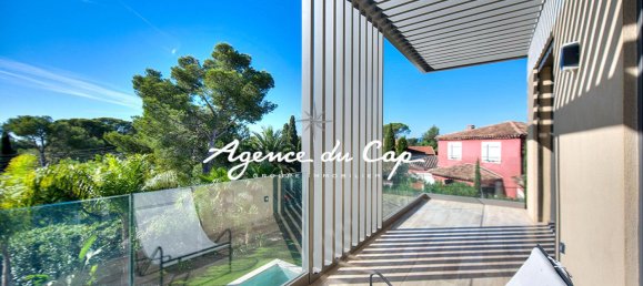 3 غرف نوم فيلا في Saint-Raphael, France رقم 303937 11