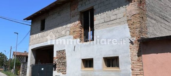 2 bedrooms House in Udine, Italy No. 319840 17