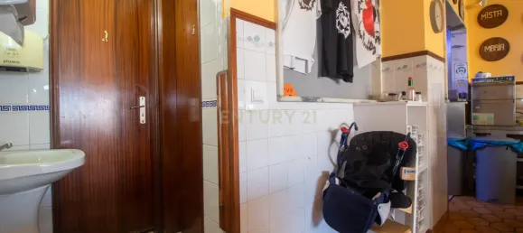 124m² Commercial property in Ericeira, Portugal No. 134496 3