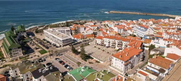 124m² Commercial property in Ericeira, Portugal No. 134496 9