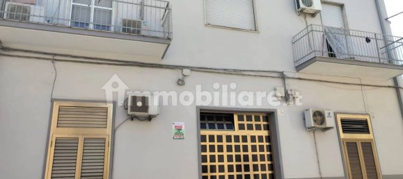 Apartamento de 1 dormitorio en Bari, Italy No. 29870 2