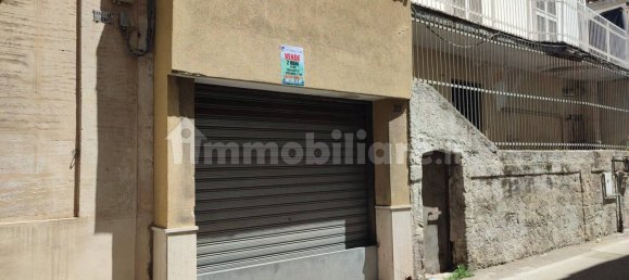 Apartamento de 1 dormitorio en Bari, Italy No. 29870 4