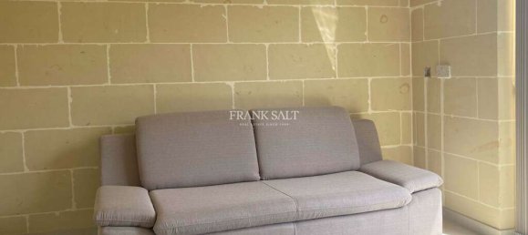 2 bedrooms Apartment in Victoria, Malta No. 5899 2