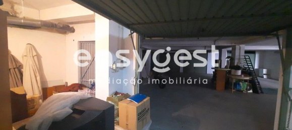 32m² Garage in Setubal, Portugal No. 77383 10