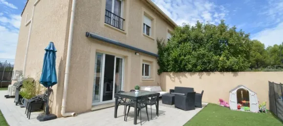 3 bedrooms House in Lancon-Provence, France No. 339528 3