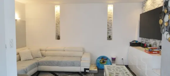 3 bedrooms House in Lancon-Provence, France No. 339528 4