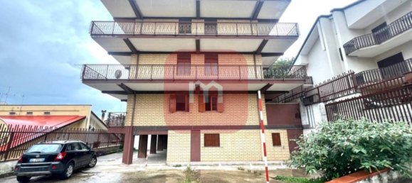 3 Schlafzimmer Wohnung in Frosinone, Italy, Nr. 48262 3