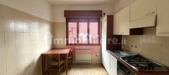 3 Schlafzimmer Wohnung in Frosinone, Italy, Nr. 48262 8