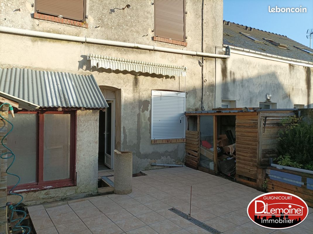 Casa de 3 dormitorios en Sissonne, France No. 81845