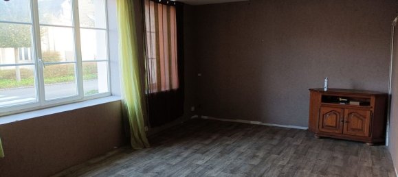 Casa de 3 dormitorios en Sissonne, France No. 81845 15