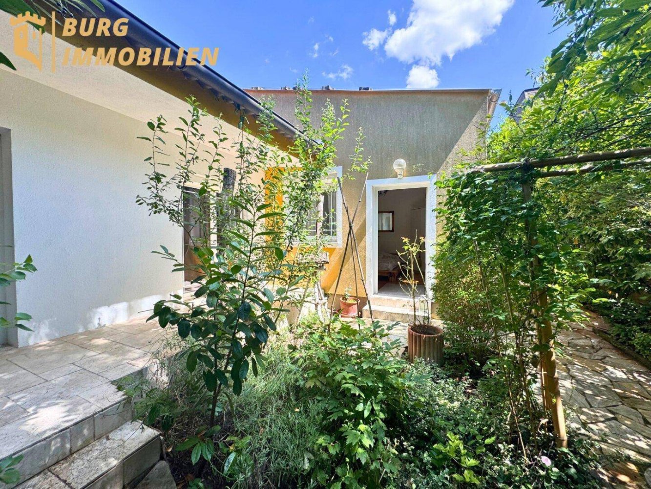 Casa de 6 habitaciónes en Neusiedl am See, Austria No. 220857