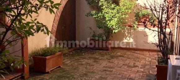 2 bedrooms House in Ameglia, Italy No. 108518 2