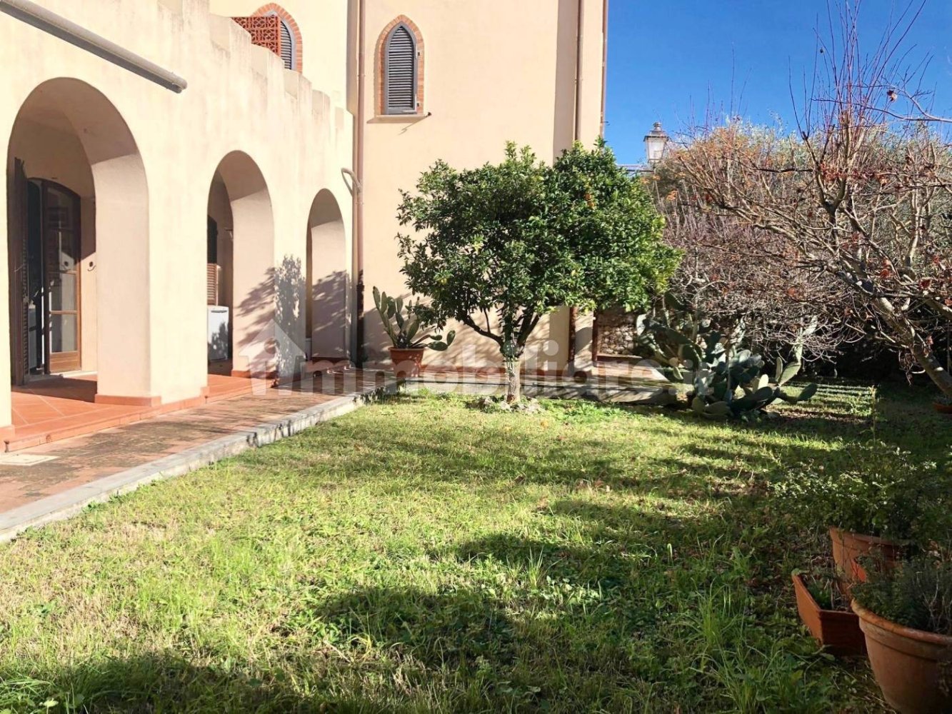 2 bedrooms House in Ameglia, Italy No. 108518