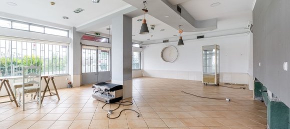138m² Commercial property in Vila Nova de Famalicao, Portugal No. 28682 5