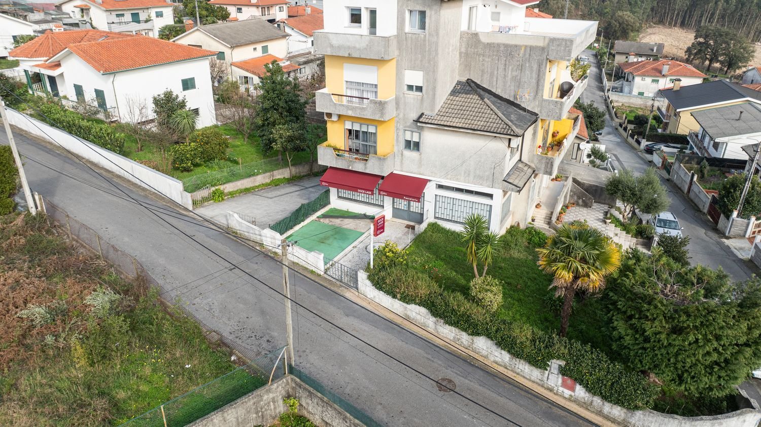 138m² Commercial property in Vila Nova de Famalicao, Portugal No. 28682