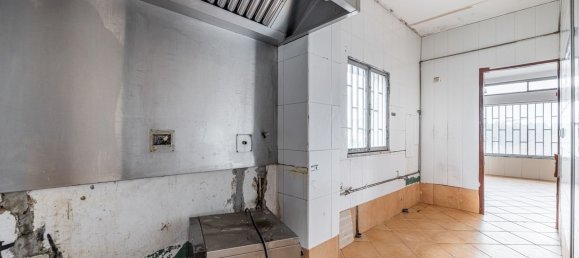 138m² Commercial property in Vila Nova de Famalicao, Portugal No. 28682 7