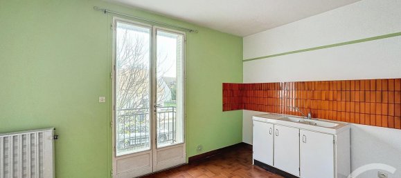 Casa T3 em Salbris, France N.º 49382 7