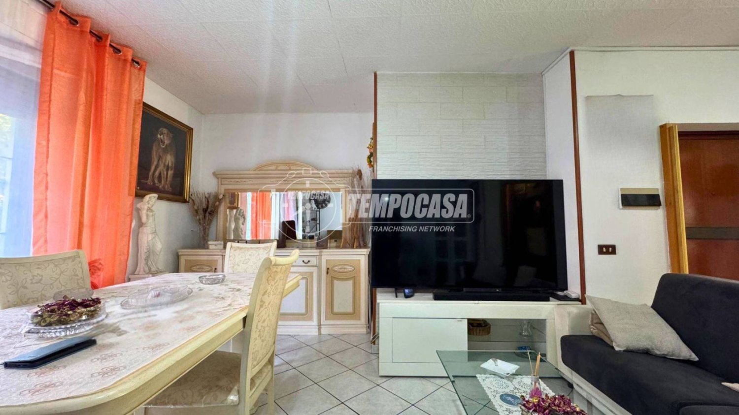 2 Schlafzimmer Wohnung in Cologno Monzese, Italy, Nr. 361758