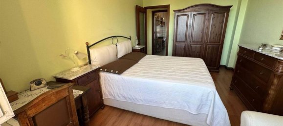 Apartamento de 3 habitaciónes en Bergeggi, Italy No. 24531 11