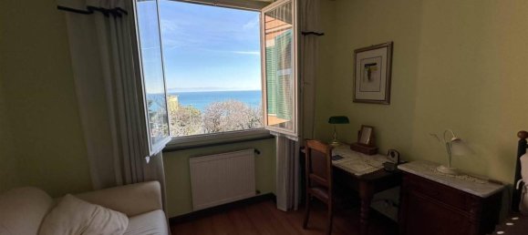 Apartamento de 3 habitaciónes en Bergeggi, Italy No. 24531 10