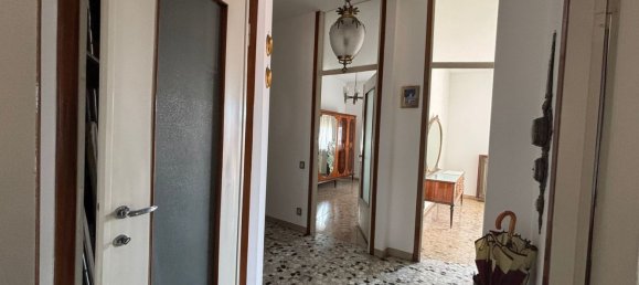 3 bedrooms Apartment in Cinisello Balsamo, Italy No. 360679 5