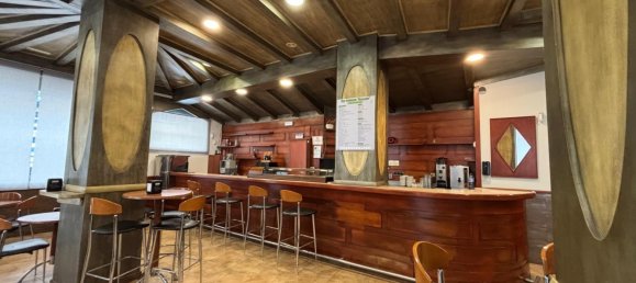 150m² Commercial property in Mijas, Spain No. 147604 11