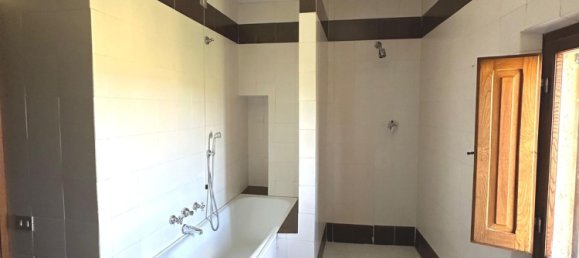 7 rooms Apartment in Siena, Italy No. 289100 9