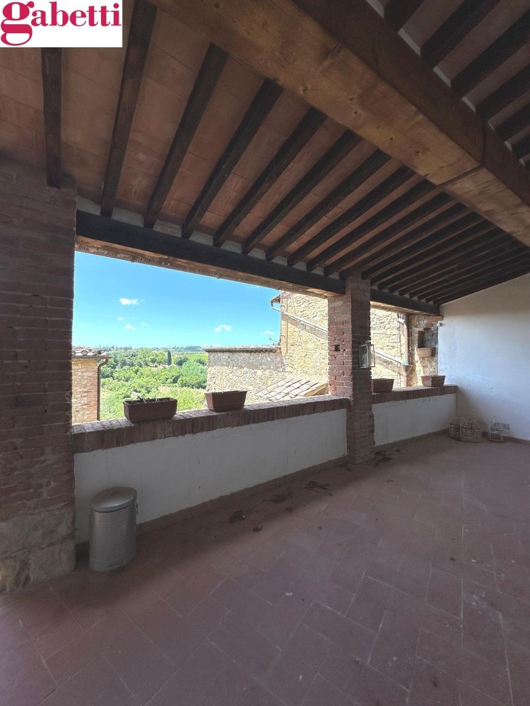 7 rooms Apartment in Siena, Italy No. 289100