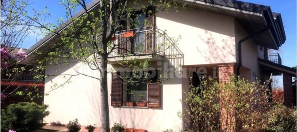 Villa de 9 dormitorios en Voghera, Italy No. 354896 2