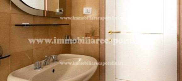 1 bedroom Apartment in Recanati, Italy No. 113084 12