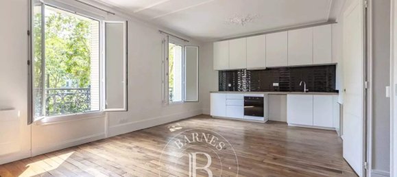 3 bedrooms Apartment in Boulogne-Billancourt, France No. 171219 2