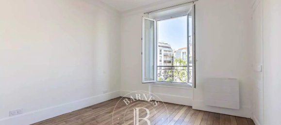 3 bedrooms Apartment in Boulogne-Billancourt, France No. 171219 9